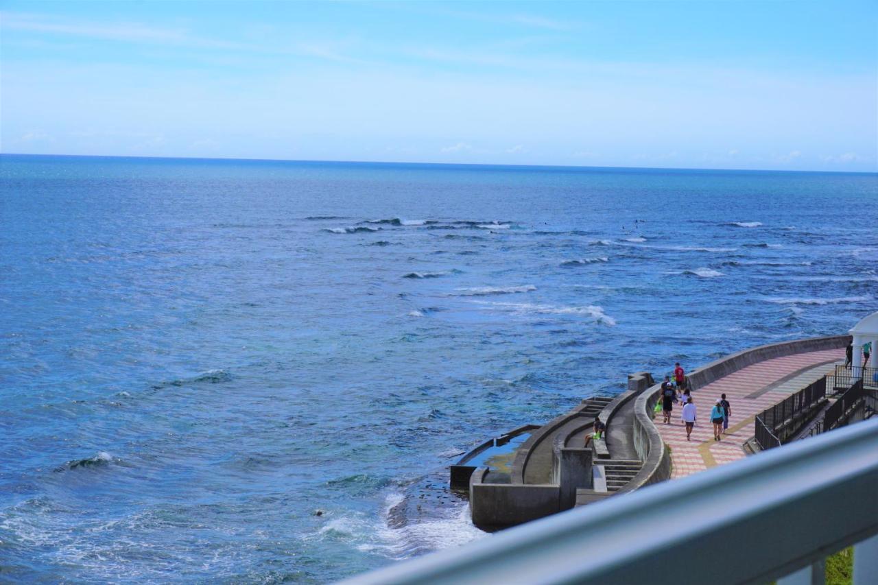 Okinawa Ocean Front Chatan Exterior foto