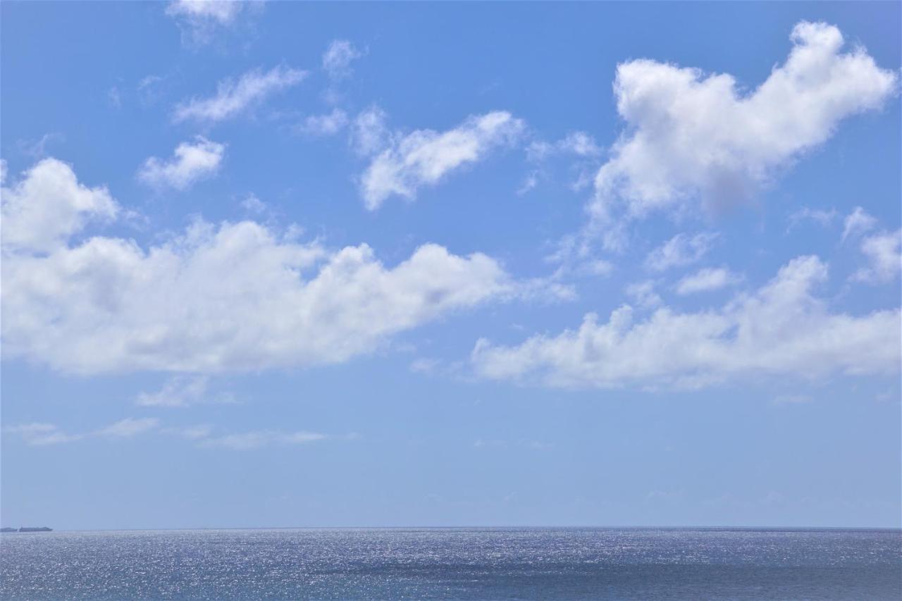 Okinawa Ocean Front Chatan Exterior foto