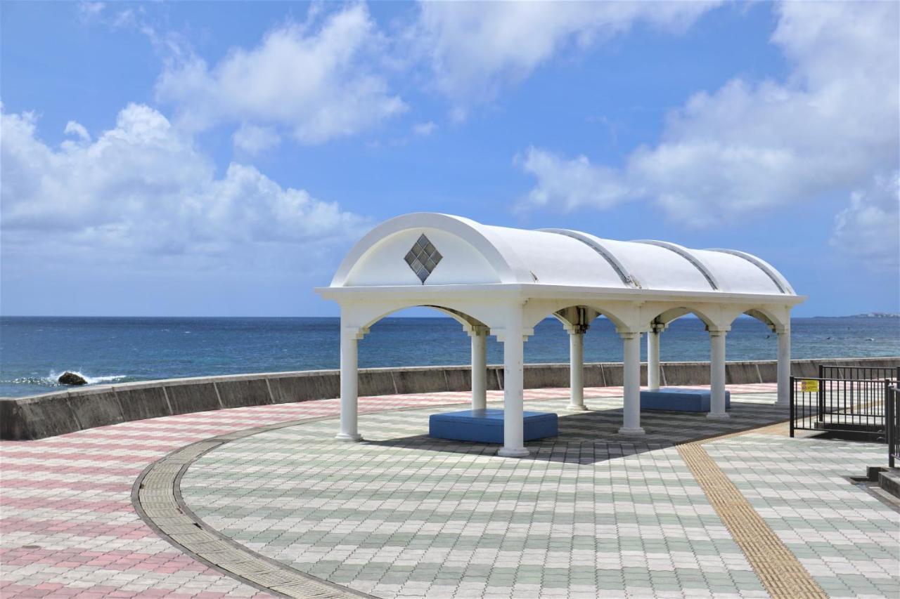 Okinawa Ocean Front Chatan Exterior foto