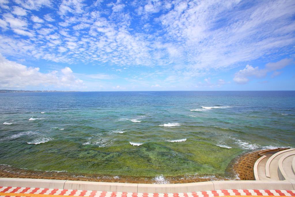 Okinawa Ocean Front Chatan Exterior foto